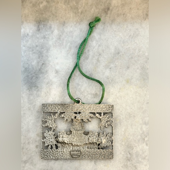 Season’s Greetings U.S. Capital Washington D.C. Christmas Ornament - Picture 2 of 4